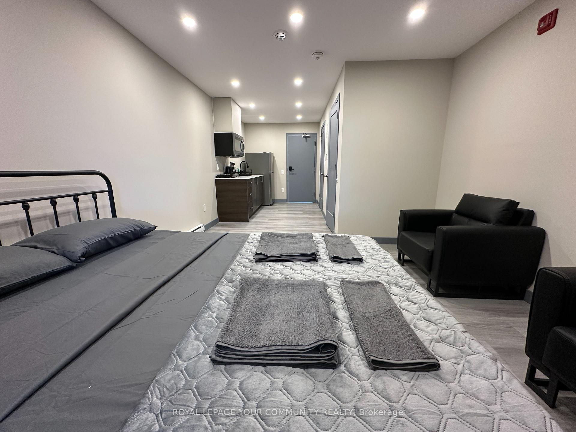 Photo 17 of Unit 106, 152 High Street, Georgina, Sutton & Jackson's Point — HOMEH