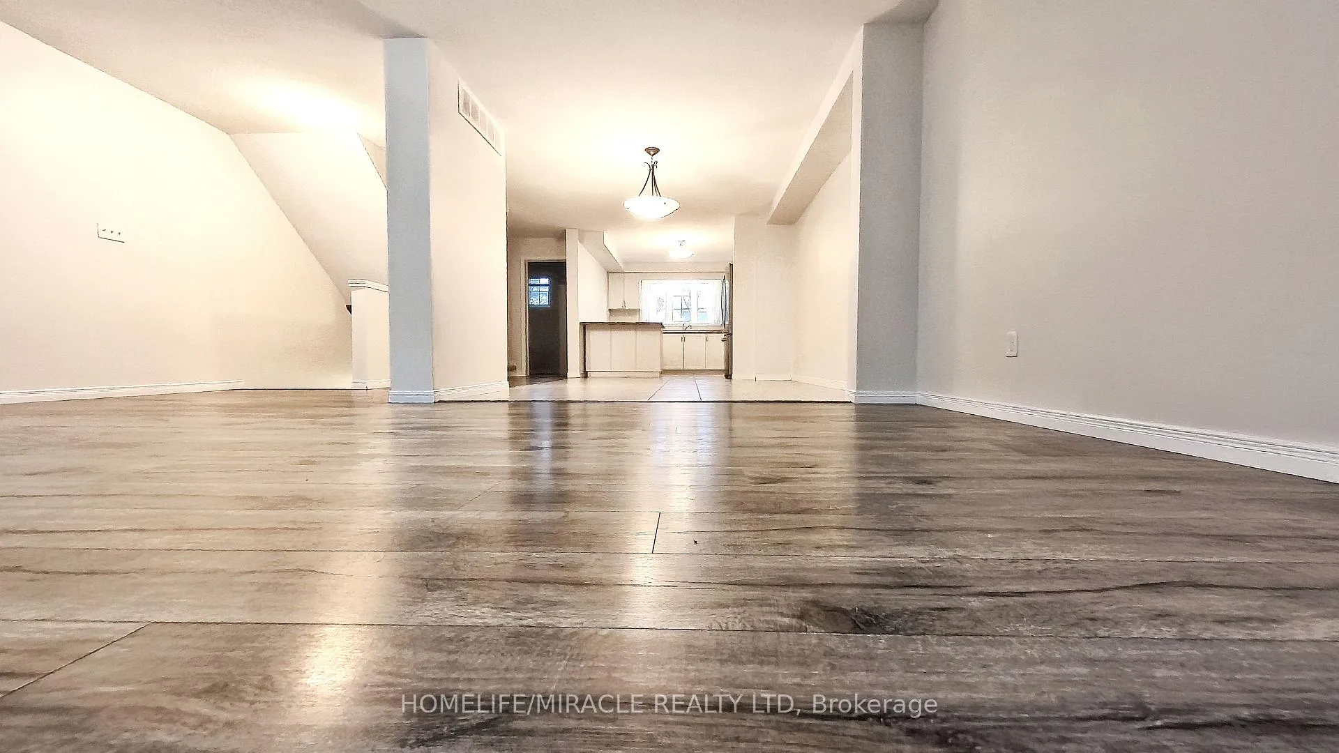 Photo 4 of 184 Maitland Street, Kitchener, Huron Park — HOMEH