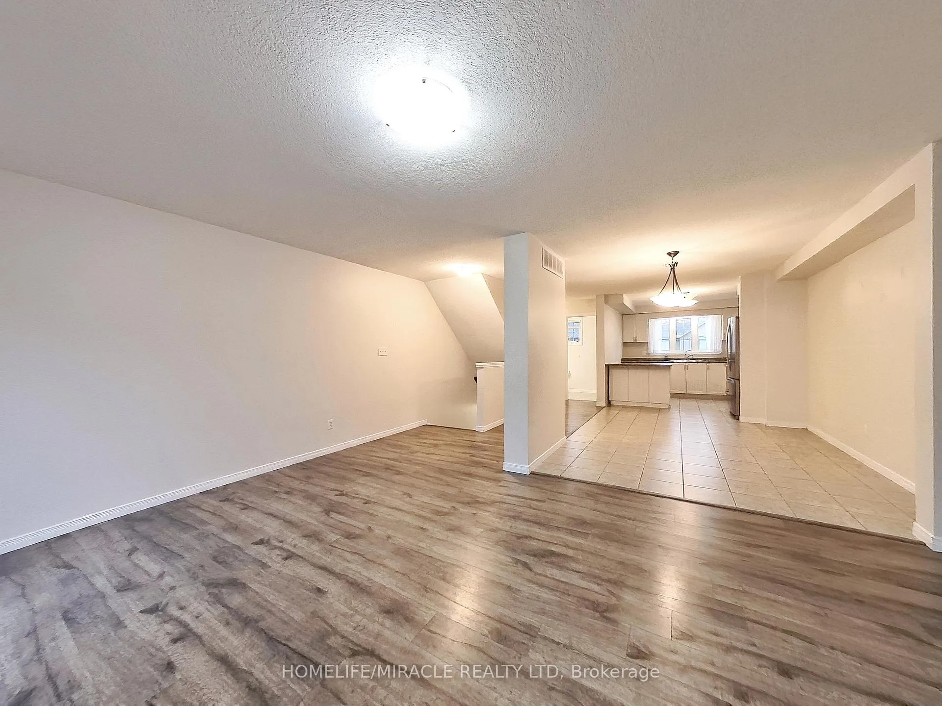 Photo 5 of 184 Maitland Street, Kitchener, Huron Park — HOMEH