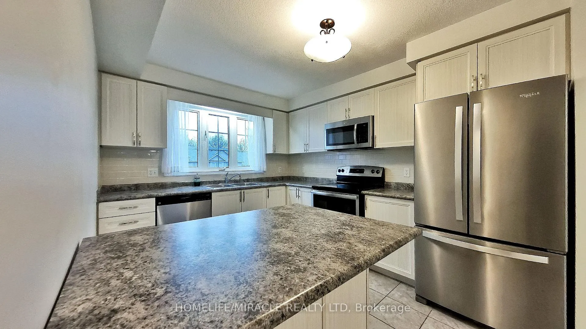 Photo 8 of 184 Maitland Street, Kitchener, Huron Park — HOMEH