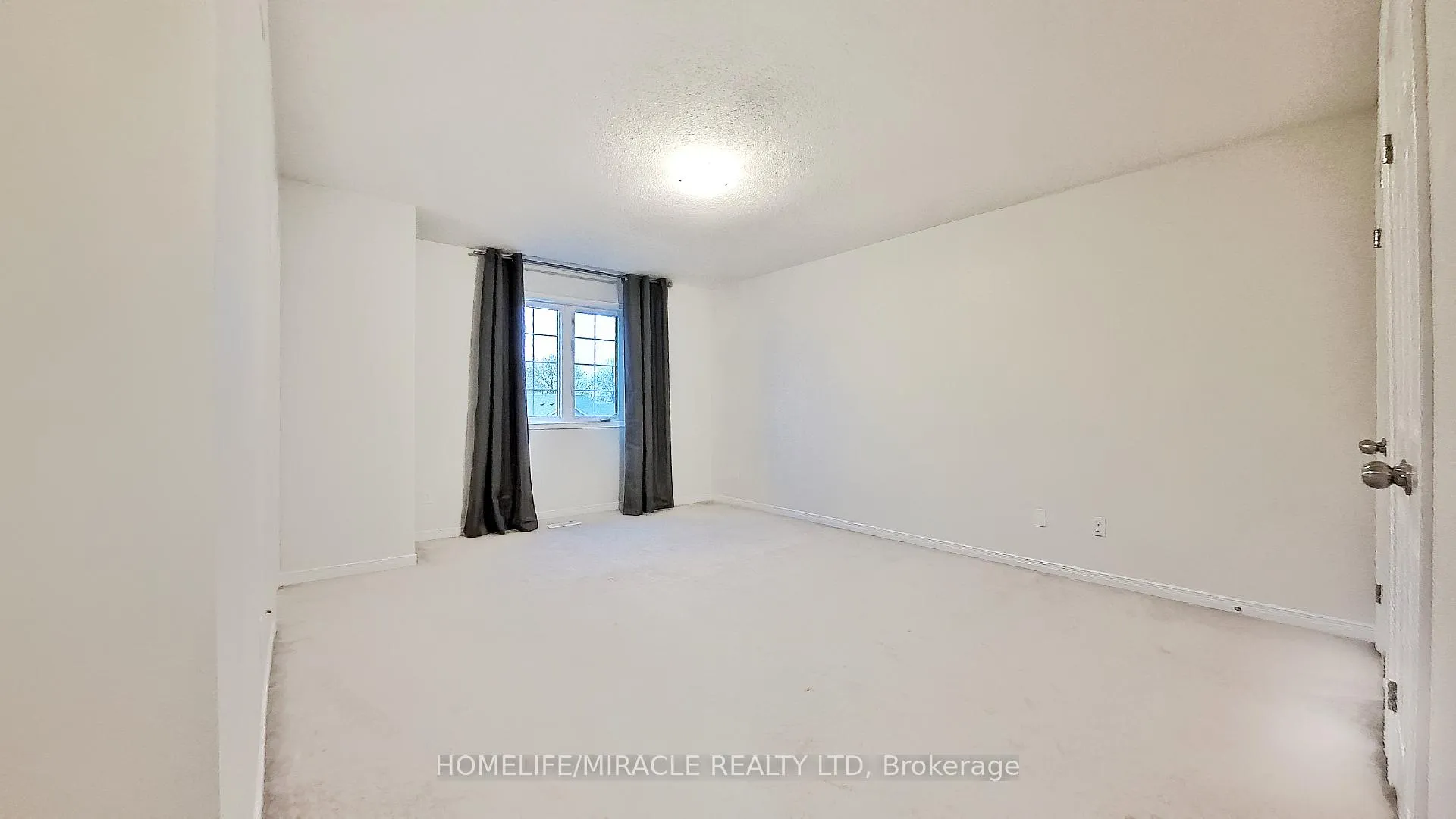 Photo 31 of 184 Maitland Street, Kitchener, Huron Park — HOMEH