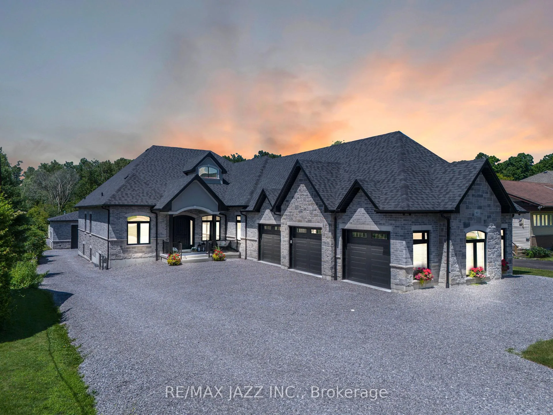 Photo 1 of 60 Varcoe Road, Clarington, Courtice — HOMEH