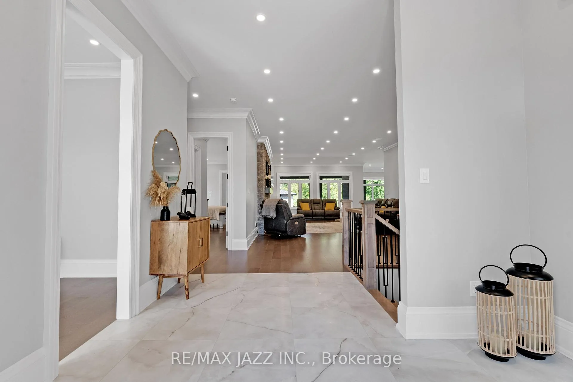 Photo 7 of 60 Varcoe Road, Clarington, Courtice — HOMEH