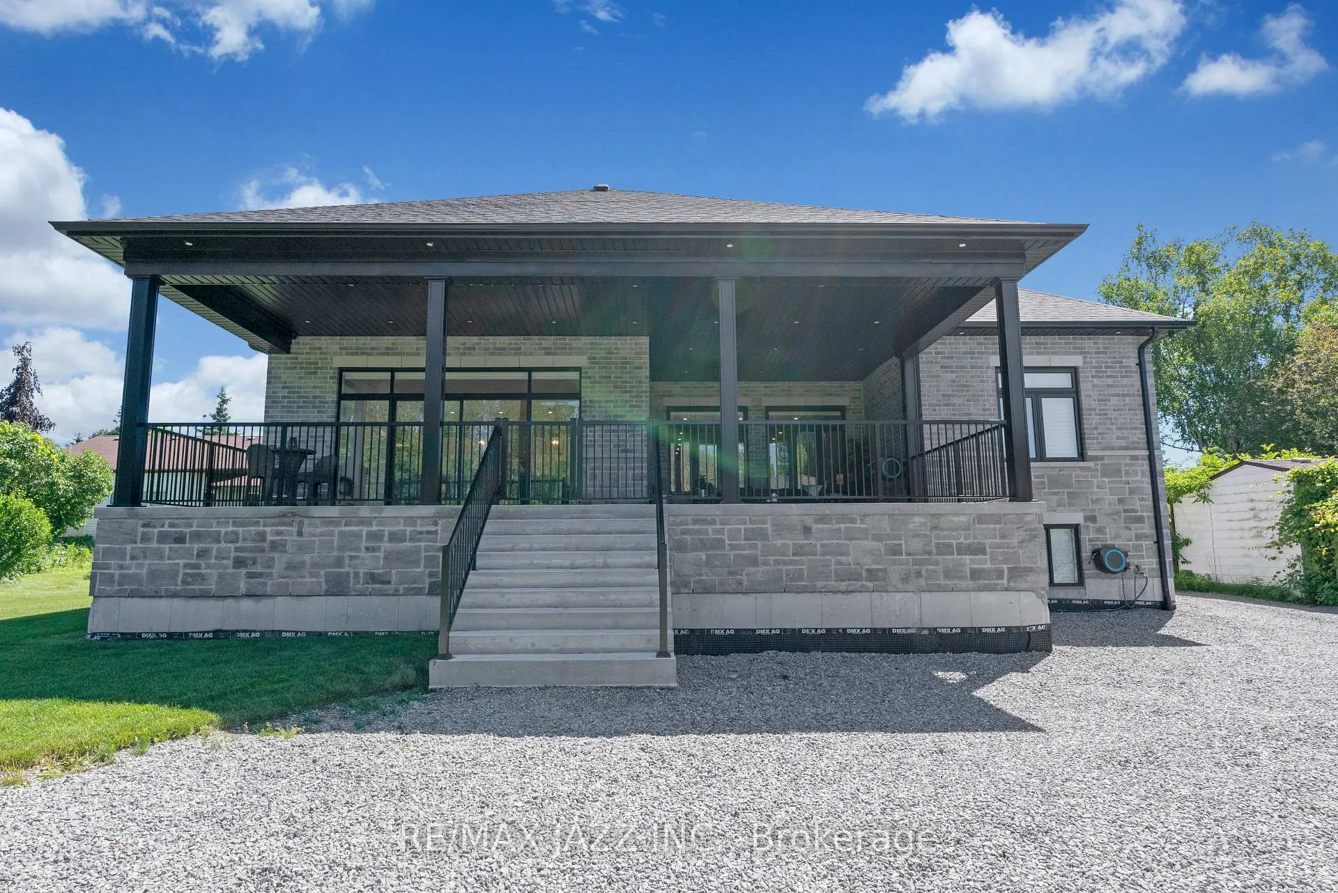 Photo 27 of 60 Varcoe Road, Clarington, Courtice — HOMEH