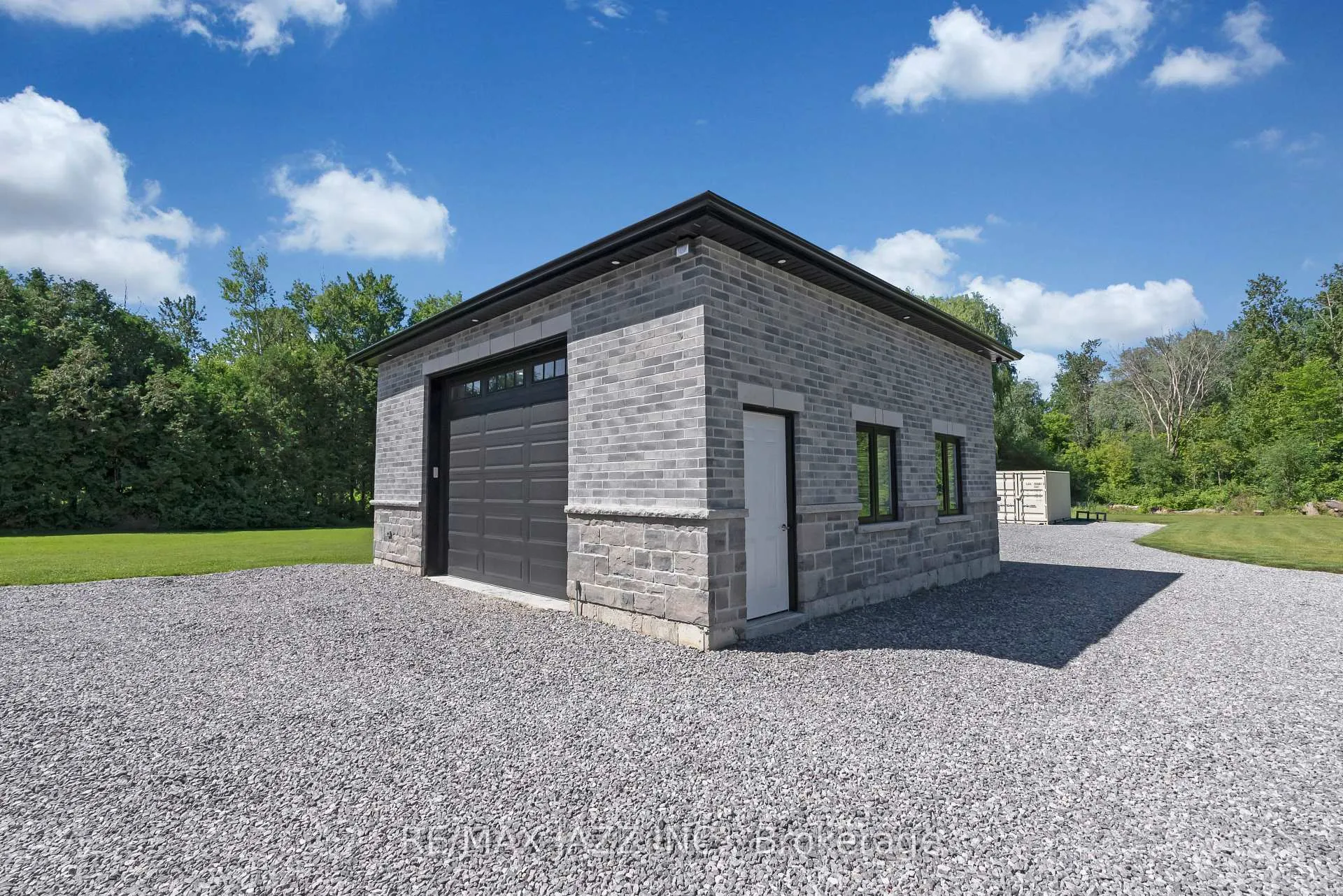 Photo 28 of 60 Varcoe Road, Clarington, Courtice — HOMEH