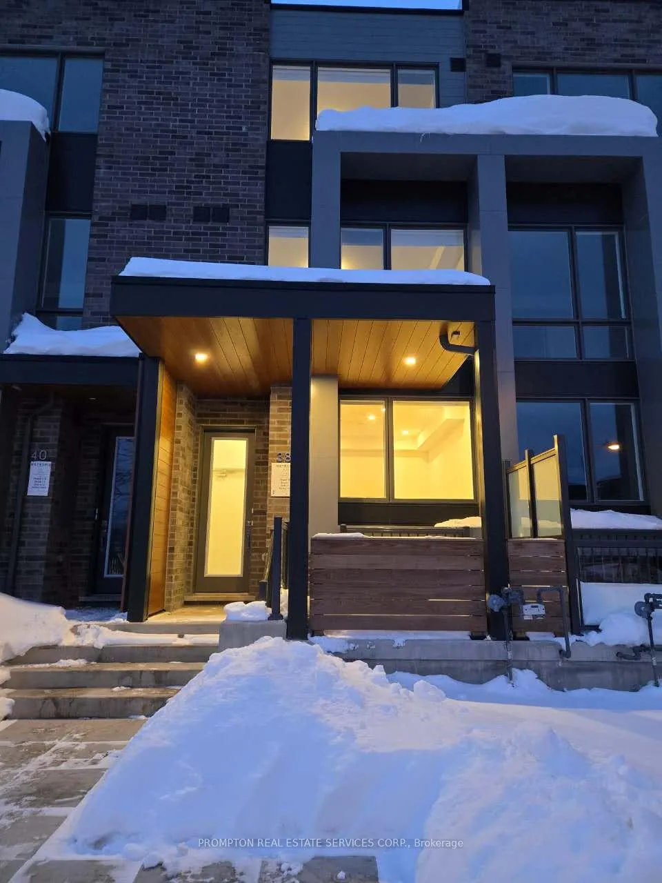 Photo 1 of 38 Green Gardens Boulevard, Toronto, Englemount-Lawrence — HOMEH