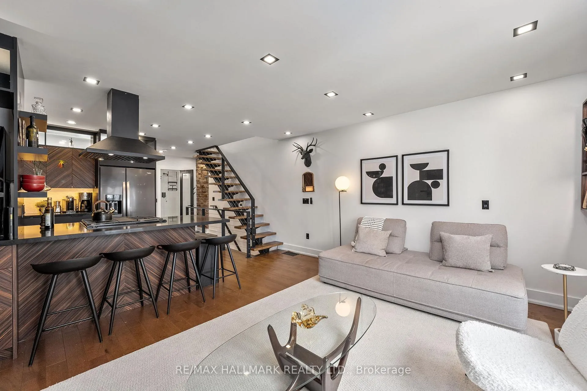 Photo 7 of Unit Upper, 2nd/3rd Floor, 13 Woodfield Road, Toronto, Greenwood-Coxwell — HOMEH