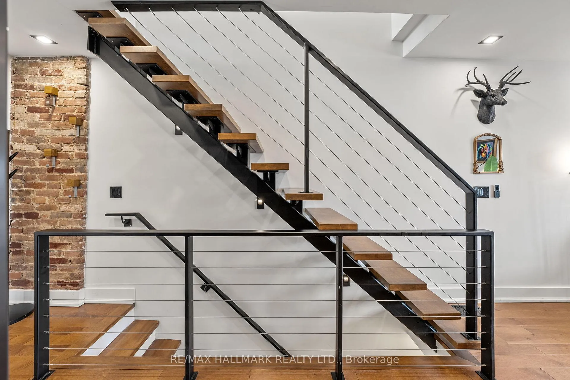Photo 11 of Unit Upper, 2nd/3rd Floor, 13 Woodfield Road, Toronto, Greenwood-Coxwell — HOMEH