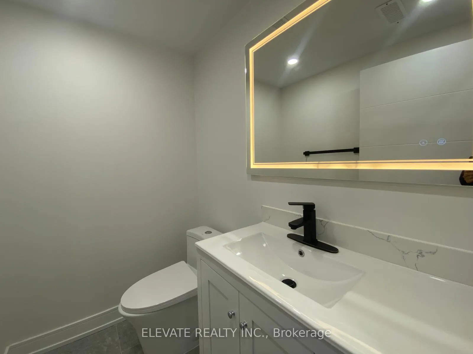 Photo 7 of Unit 2, 462 Northcliffe Boulevard, Toronto, Oakwood Village — HOMEH