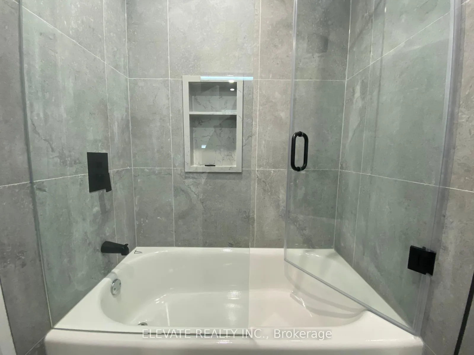 Photo 8 of Unit 2, 462 Northcliffe Boulevard, Toronto, Oakwood Village — HOMEH