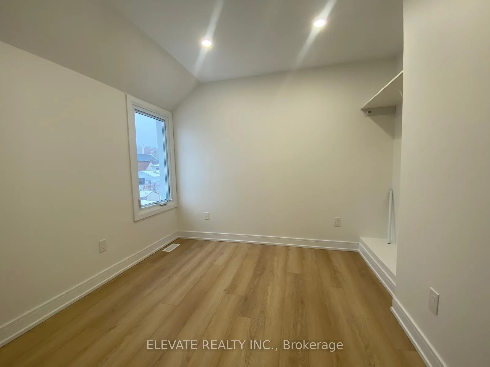 Photo 13 of Unit 2, 462 Northcliffe Boulevard, Toronto, Oakwood Village — HOMEH