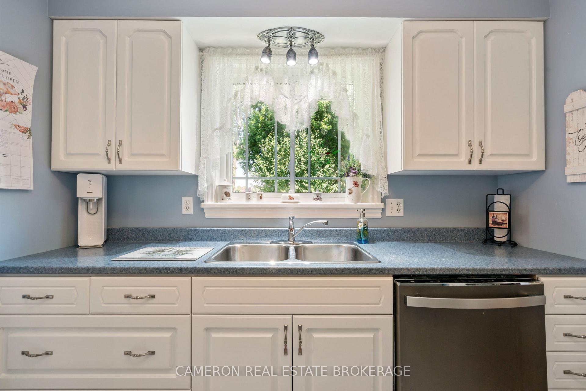 Photo 19 of 523 Lynwood Drive, Cornwall — HOMEH