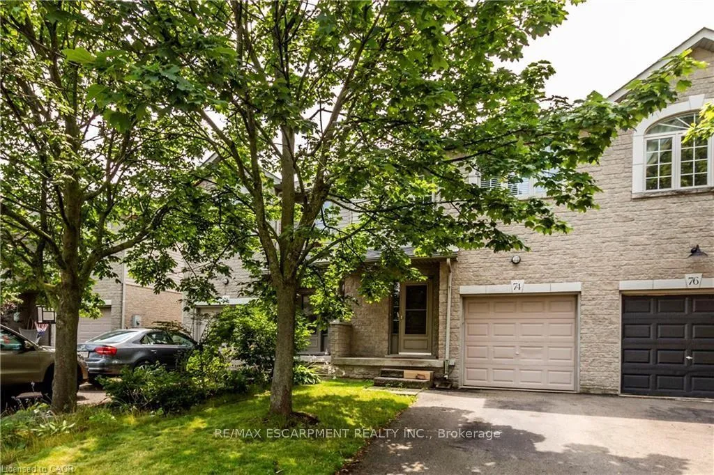 Photo 1 of 74 Foxborough Drive, Hamilton, Ancaster — HOMEH