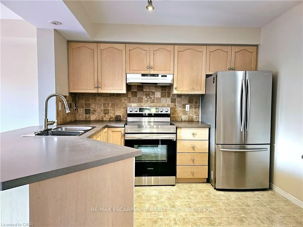 Photo 15 of 74 Foxborough Drive, Hamilton, Ancaster — HOMEH