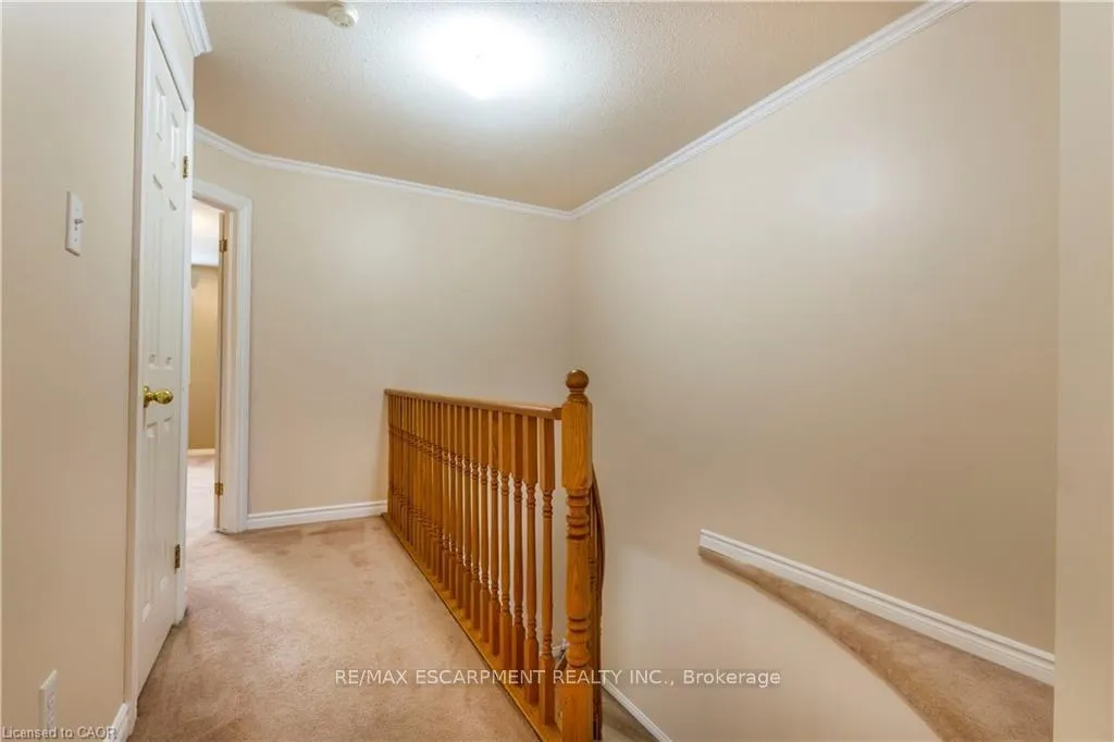 Photo 18 of 74 Foxborough Drive, Hamilton, Ancaster — HOMEH