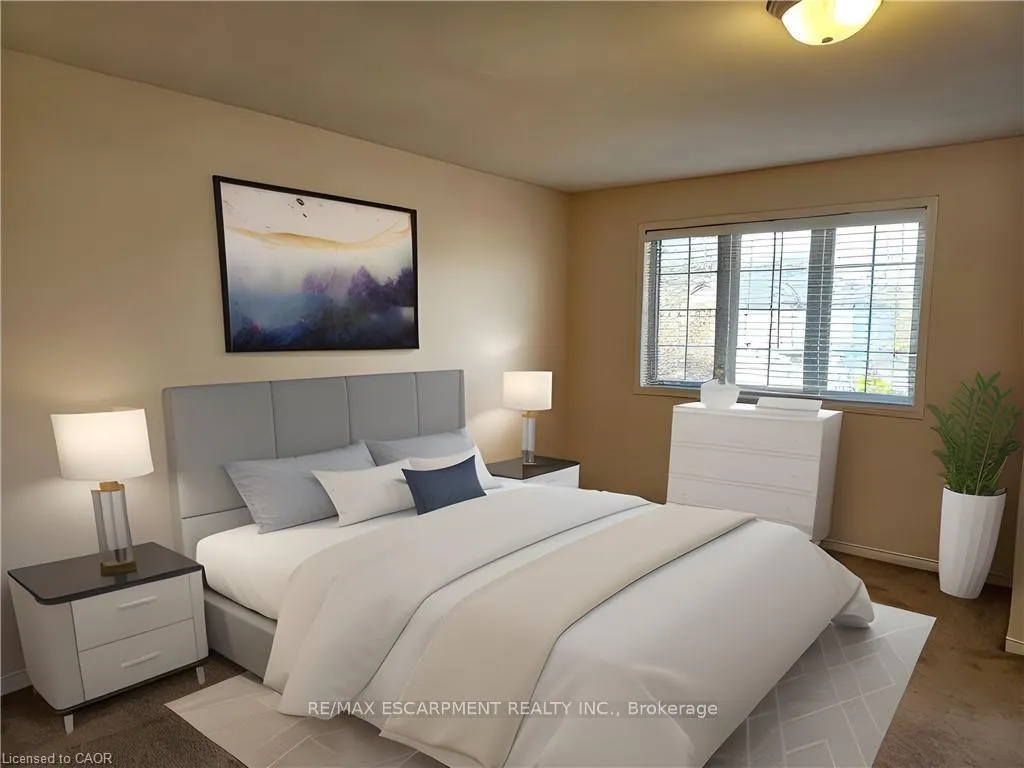 Photo 19 of 74 Foxborough Drive, Hamilton, Ancaster — HOMEH