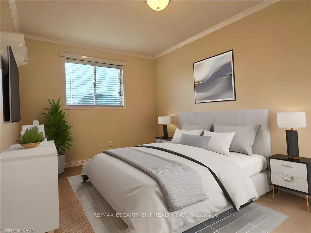 Photo 25 of 74 Foxborough Drive, Hamilton, Ancaster — HOMEH