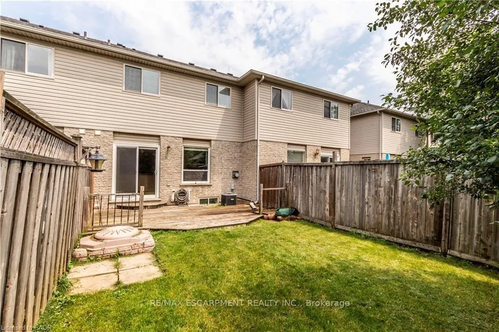Photo 38 of 74 Foxborough Drive, Hamilton, Ancaster — HOMEH