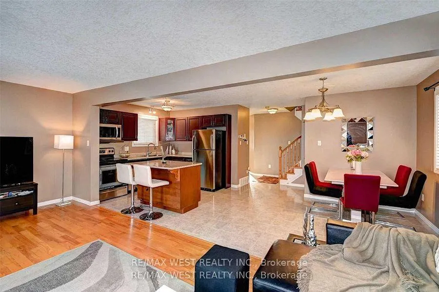 Photo 10 of 10 Verona Street, Kitchener, Huron Park — HOMEH