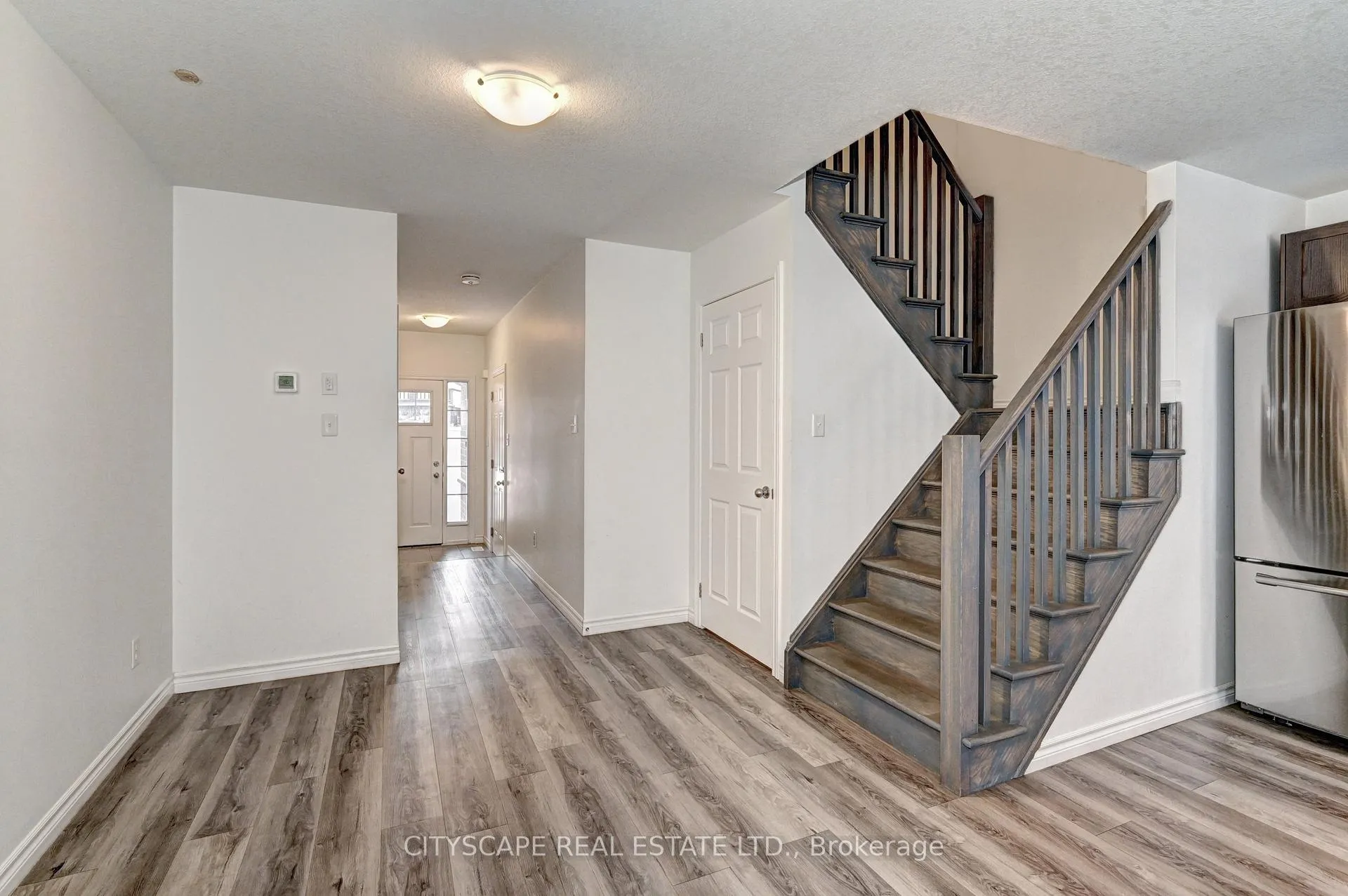 Photo 21 of 21 Woodedge Circle, Kitchener — HOMEH