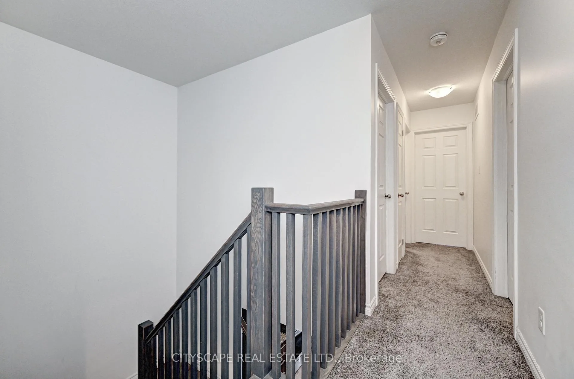 Photo 23 of 21 Woodedge Circle, Kitchener — HOMEH