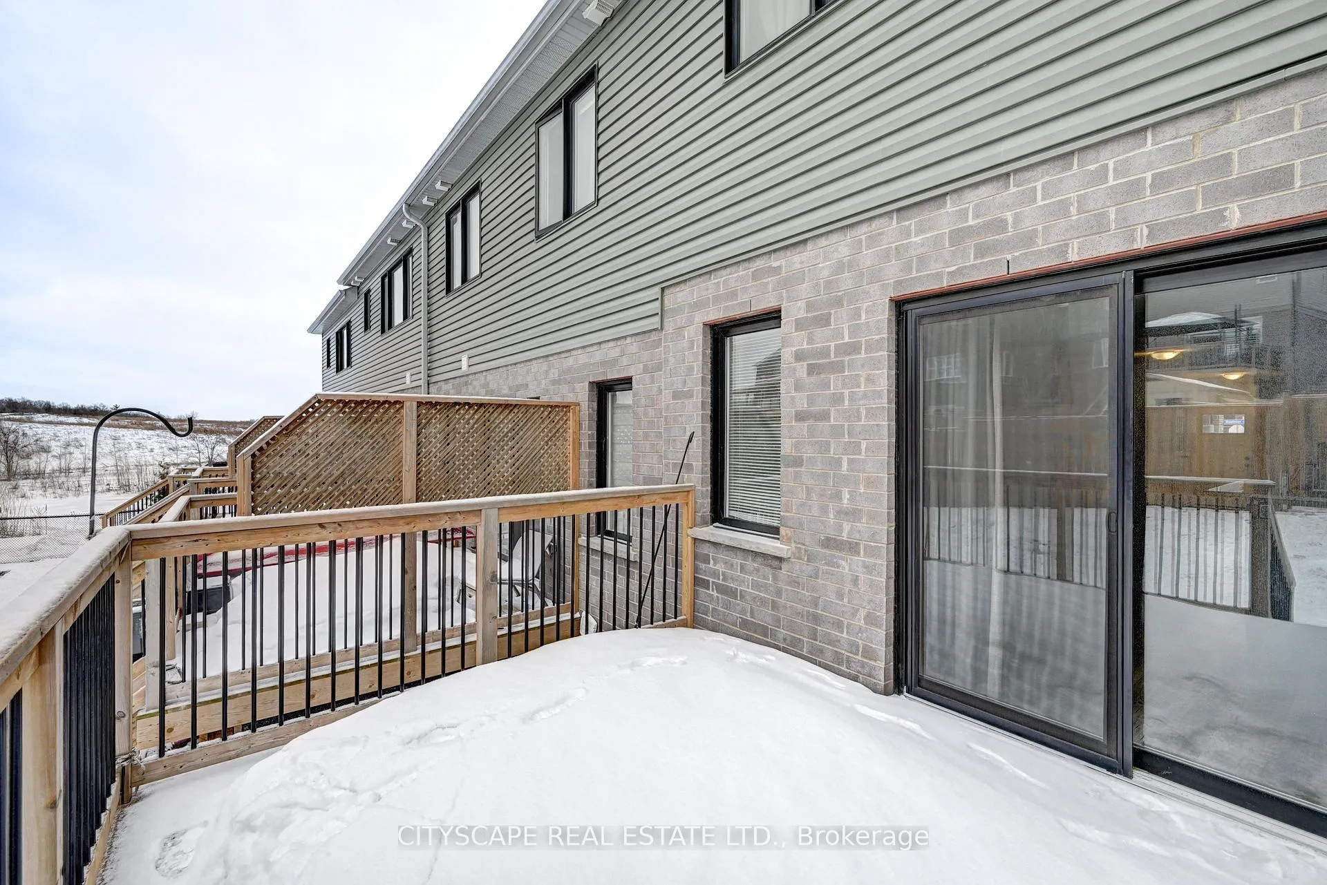 Photo 43 of 21 Woodedge Circle, Kitchener — HOMEH