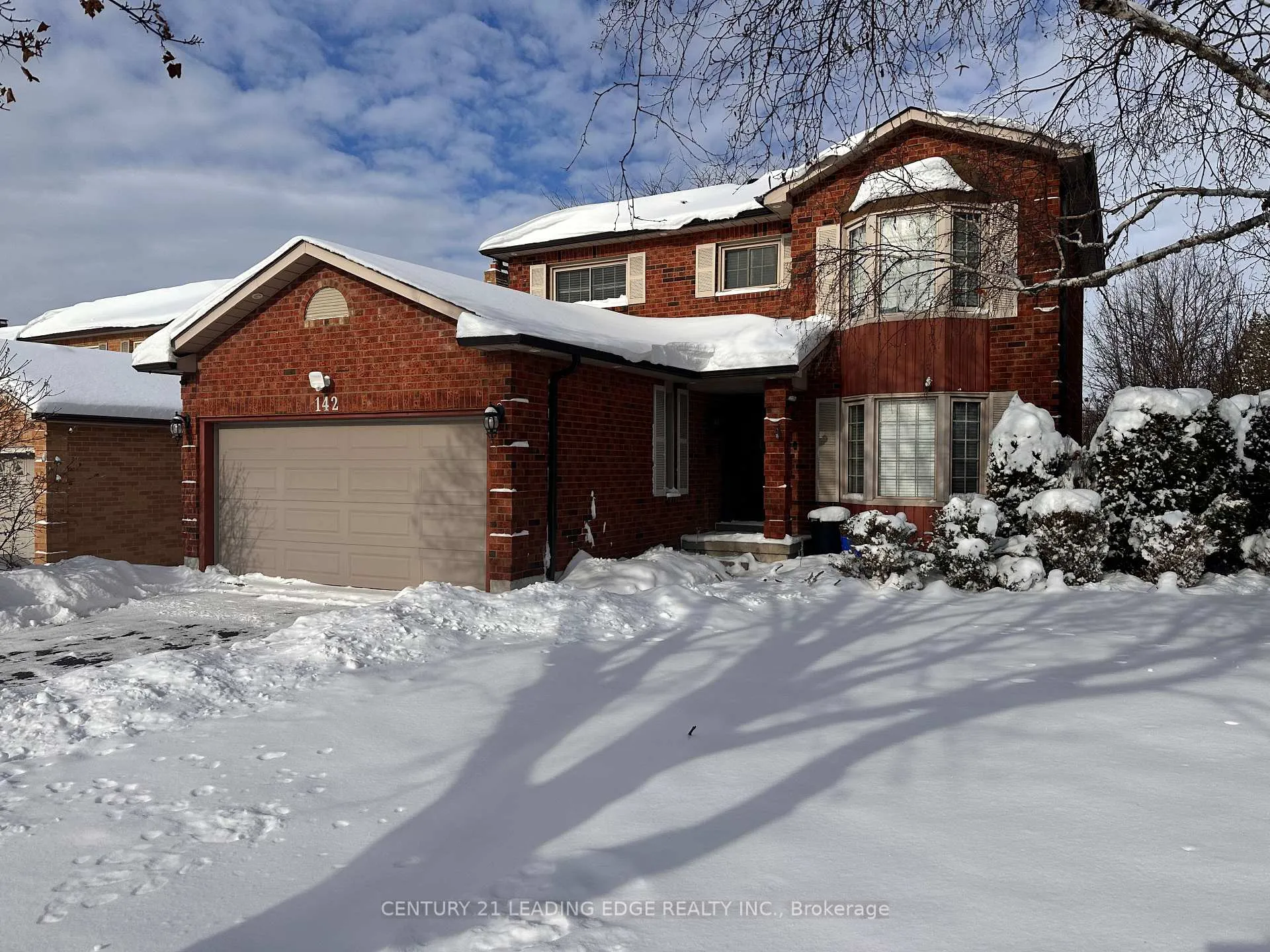 Photo 2 of Unit Main, 142 William Stephenson Drive, Whitby, Blue Grass Meadows — HOMEH