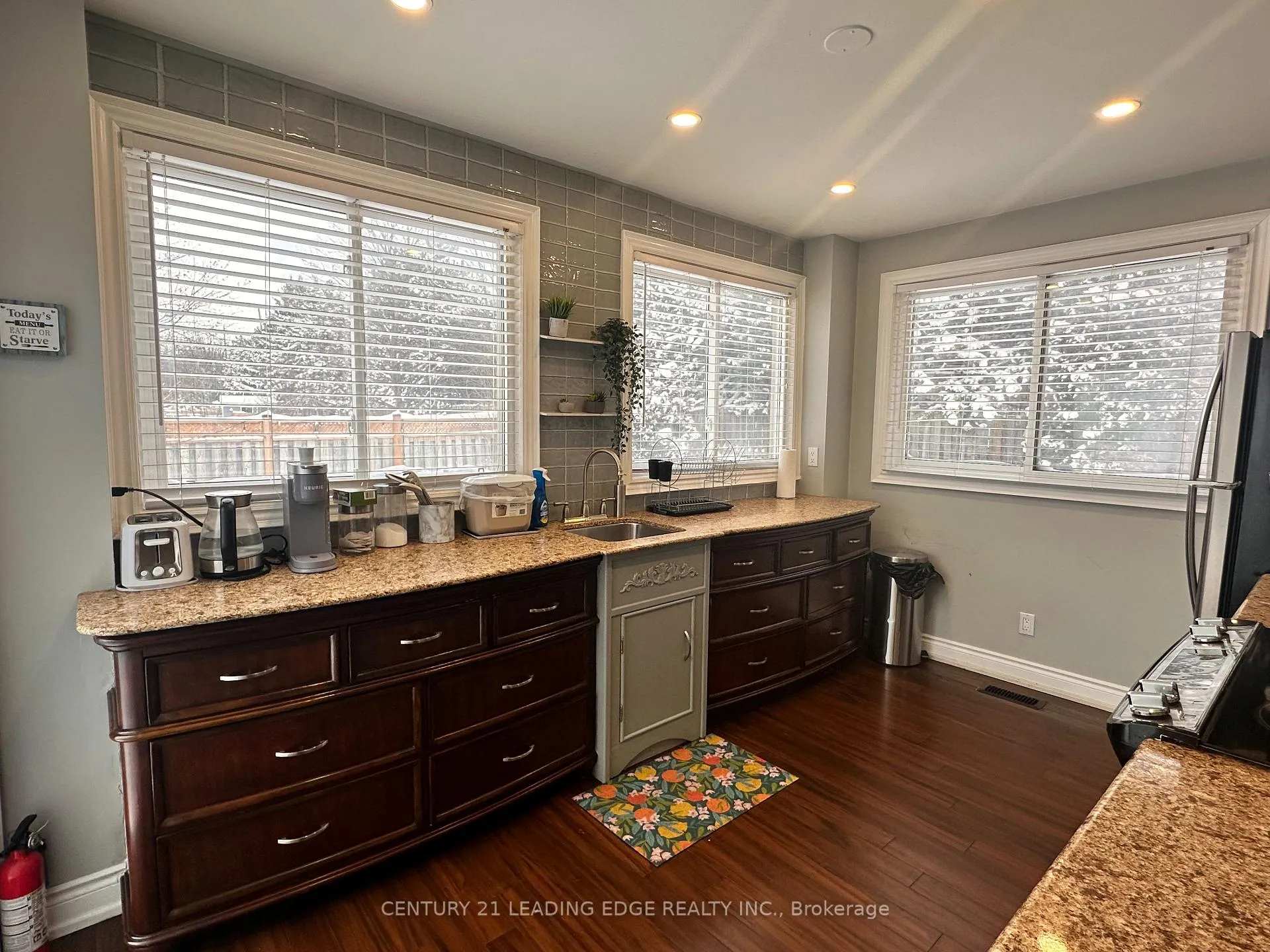 Photo 10 of Unit Main, 142 William Stephenson Drive, Whitby, Blue Grass Meadows — HOMEH