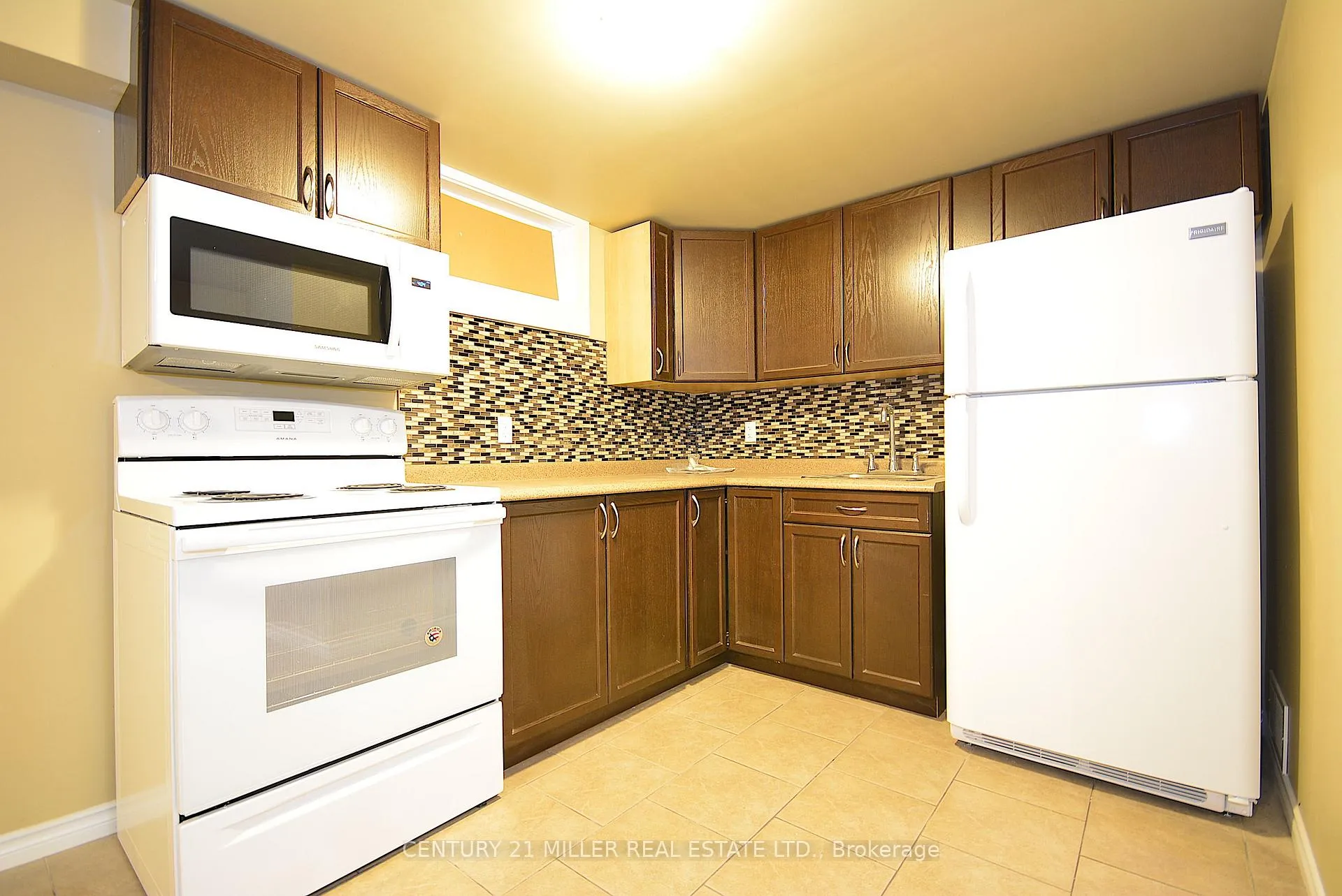 Photo 3 of Unit Lower, 171 Rykert Street, St. Catharines, Rykert/Vansickle — HOMEH