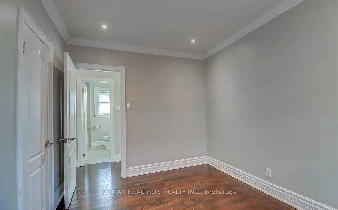 Photo 15 of 611 Newman Crescent, Whitby, Downtown Whitby — HOMEH