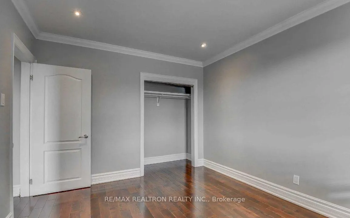 Photo 16 of 611 Newman Crescent, Whitby, Downtown Whitby — HOMEH