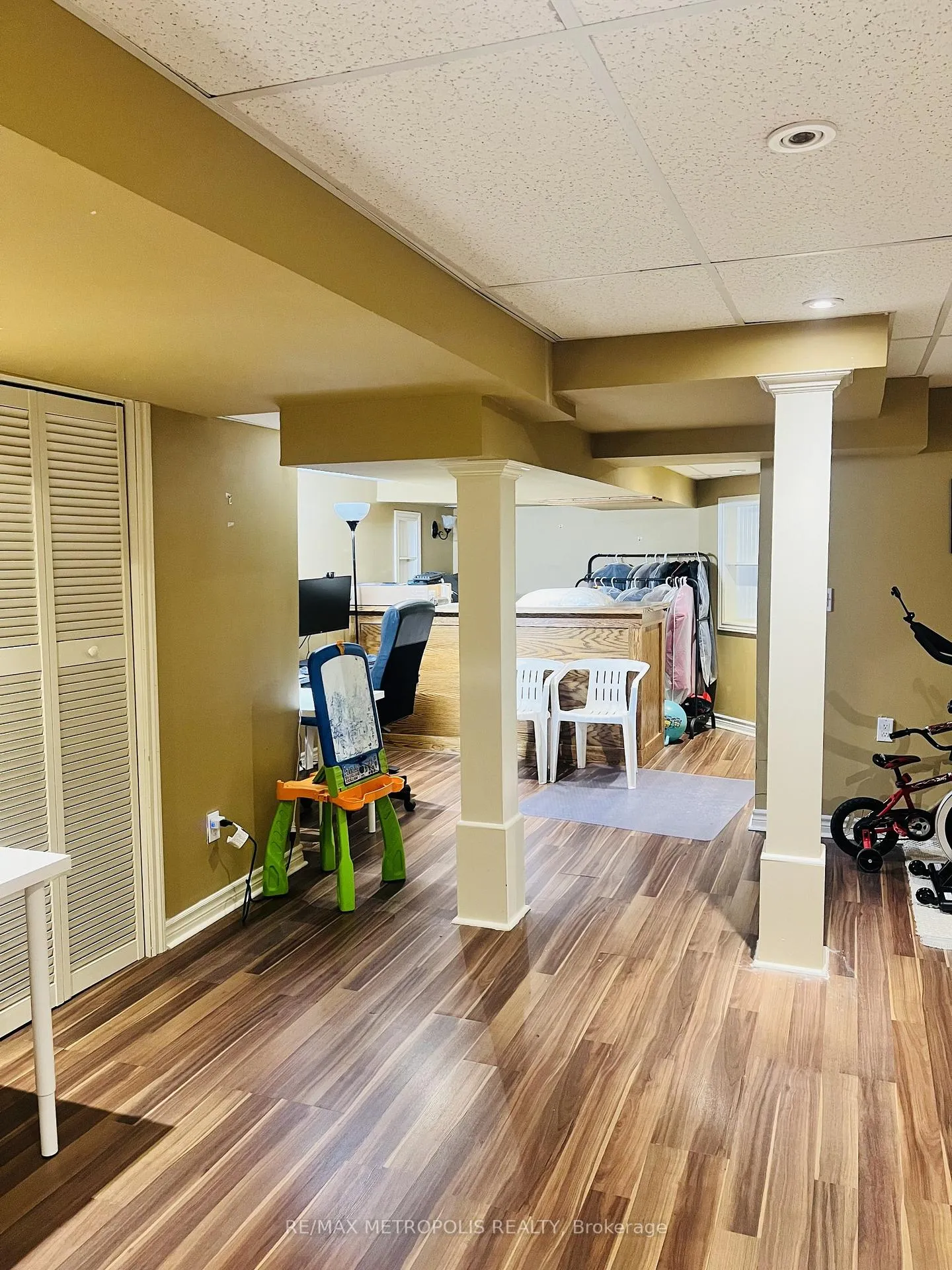 Photo 10 of 2 Sable Crescent, Whitby, Rolling Acres — HOMEH