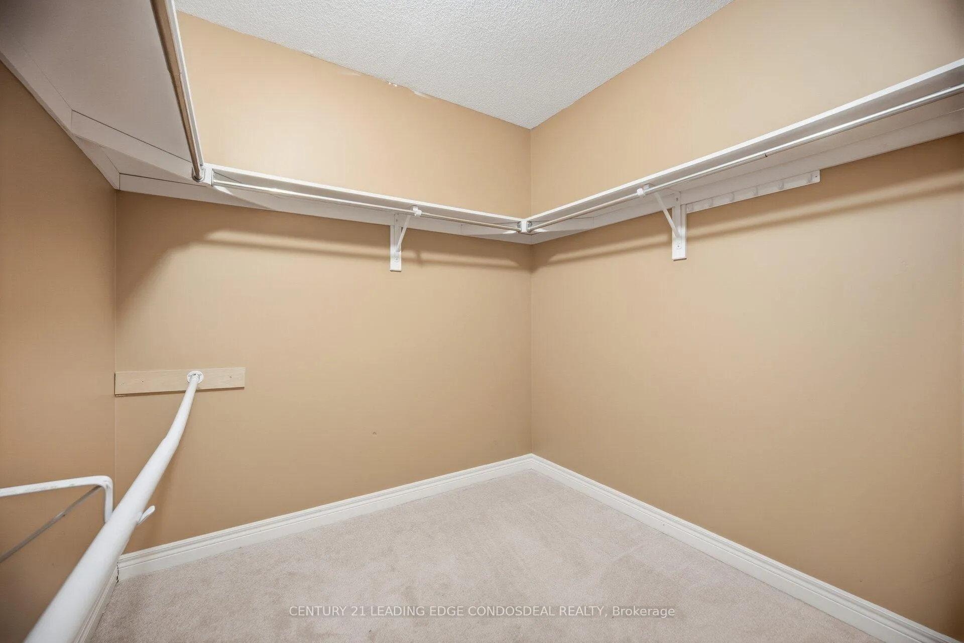 Photo 26 of 67 Pepperberry Road, Vaughan, Patterson — HOMEH