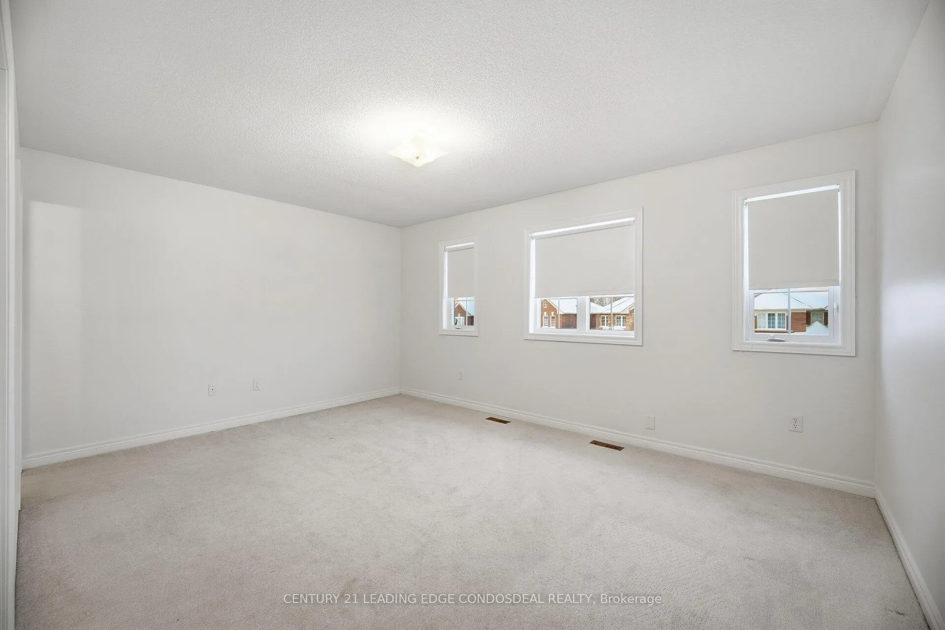 Photo 27 of 67 Pepperberry Road, Vaughan, Patterson — HOMEH