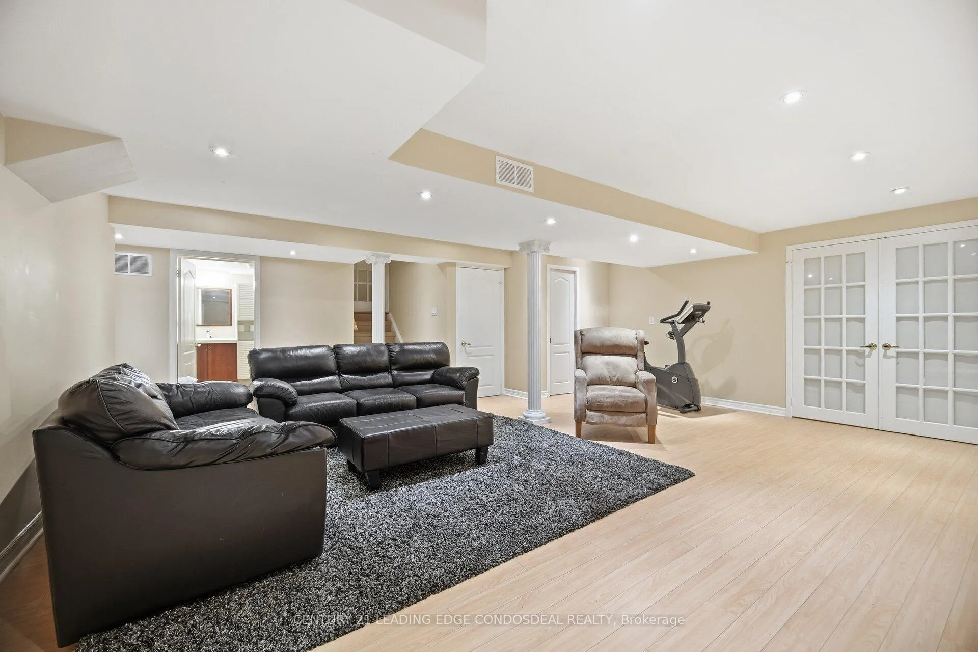 Photo 39 of 67 Pepperberry Road, Vaughan, Patterson — HOMEH