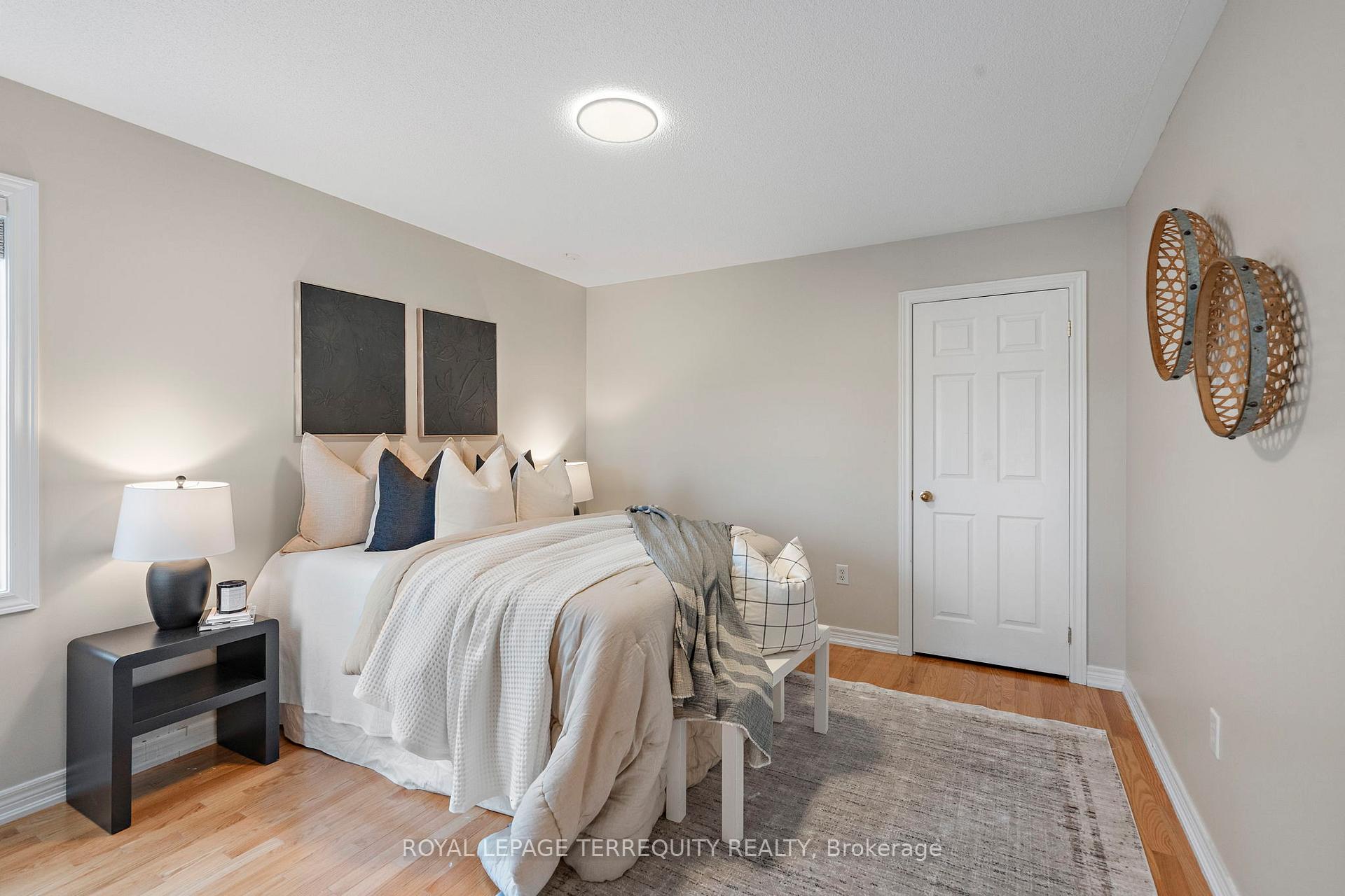 Photo 29 of 24 Alfred Shrubb Lane, Clarington, Bowmanville — HOMEH