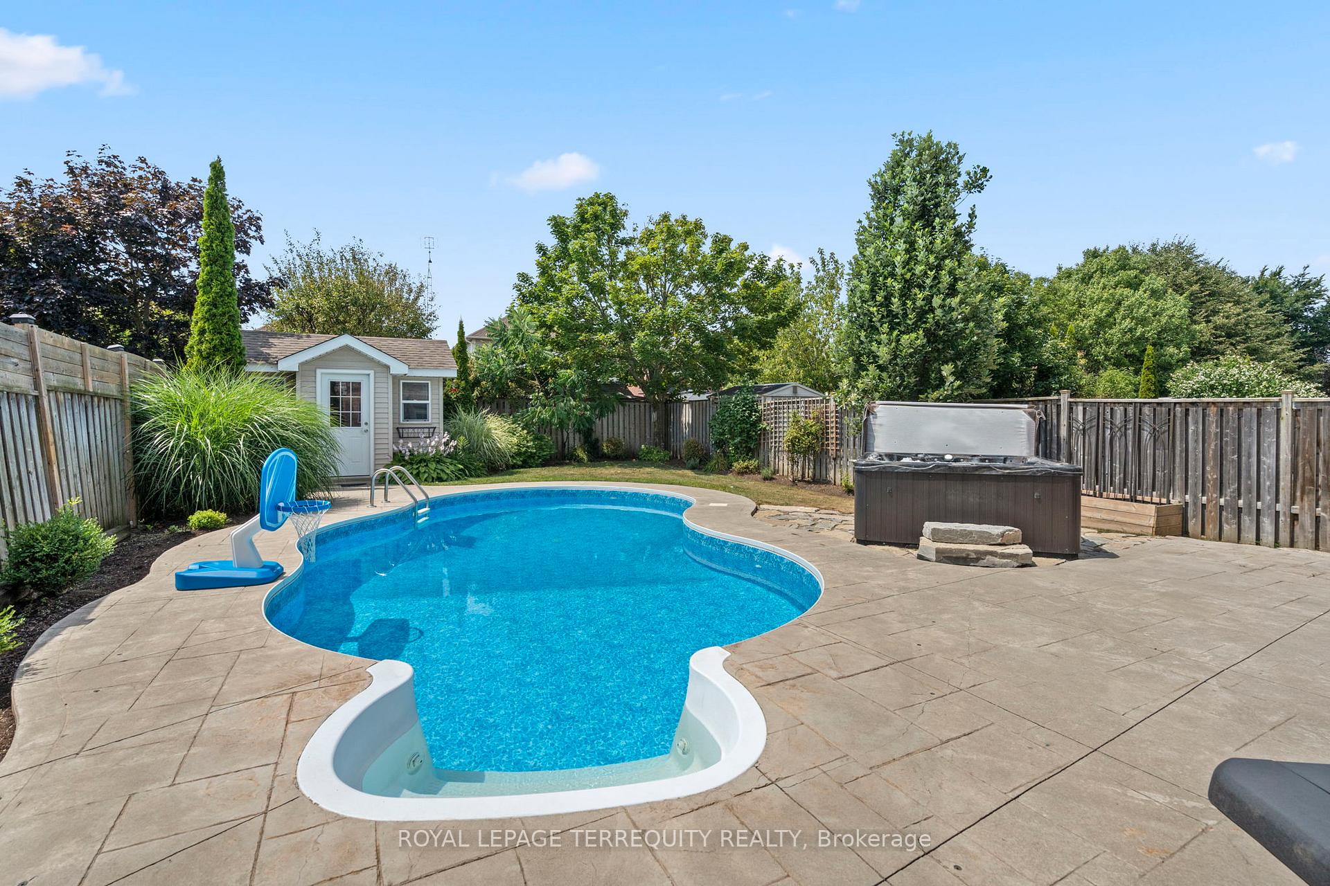 Photo 34 of 24 Alfred Shrubb Lane, Clarington, Bowmanville — HOMEH