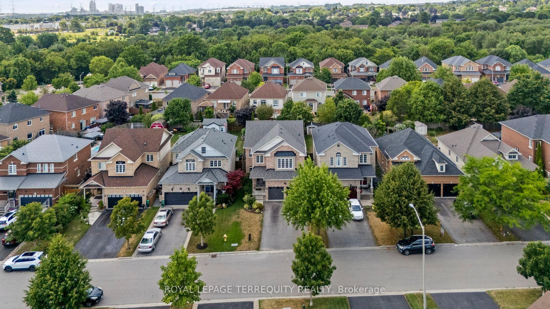 Photo 40 of 24 Alfred Shrubb Lane, Clarington, Bowmanville — HOMEH