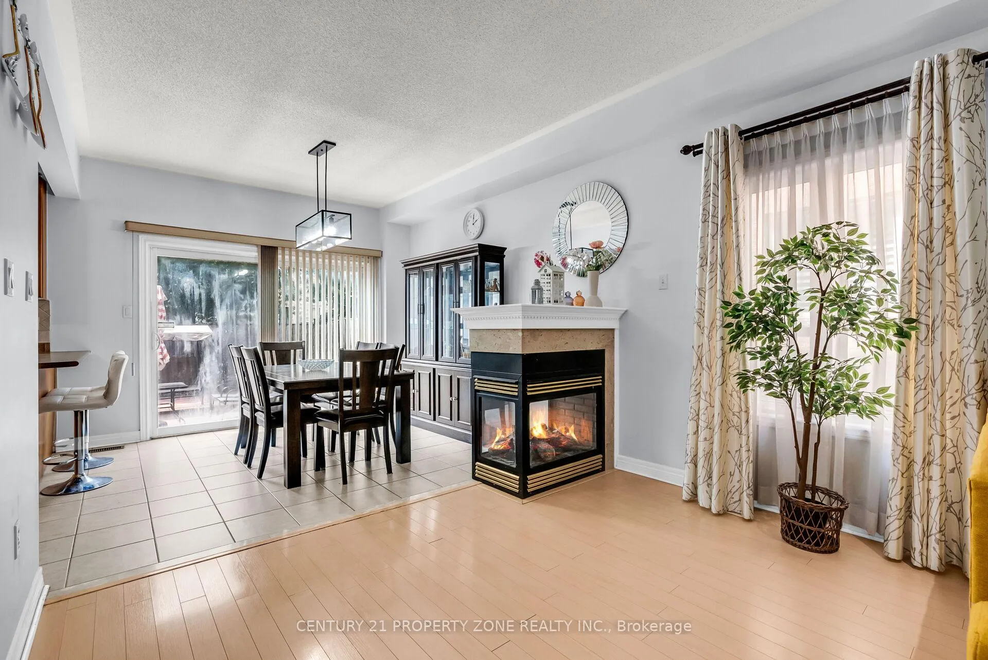 Photo 12 of 18 Gracewell Road, Markham, Greensborough — HOMEH