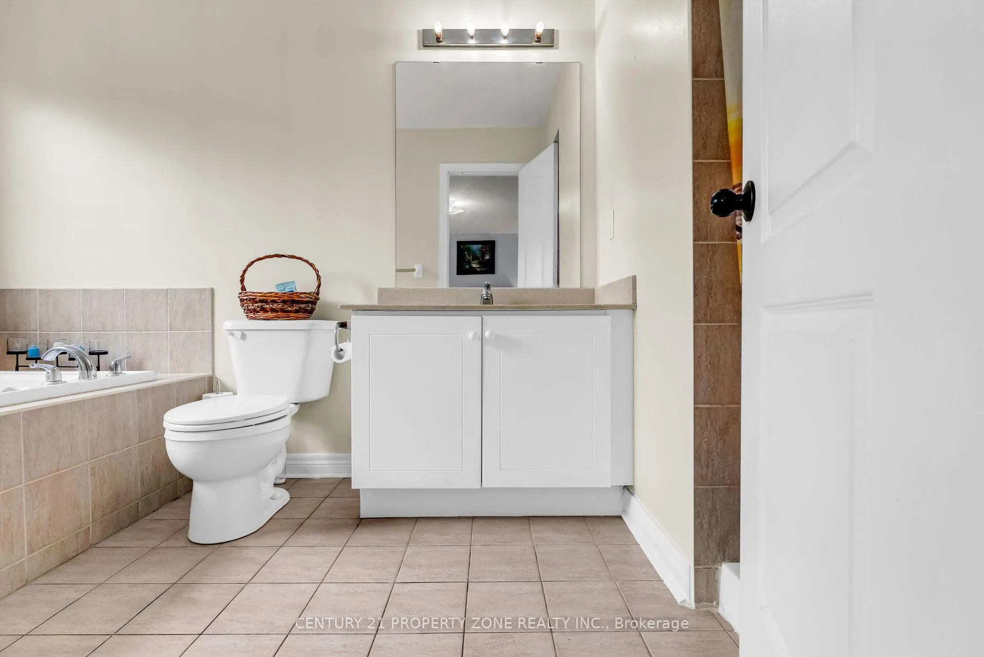 Photo 27 of 18 Gracewell Road, Markham, Greensborough — HOMEH