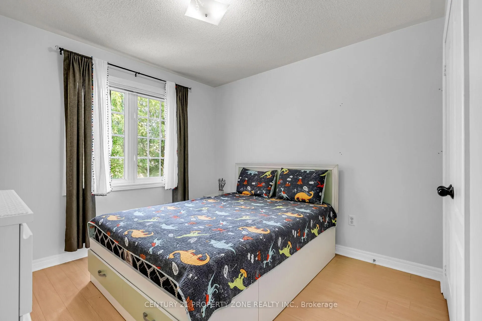 Photo 32 of 18 Gracewell Road, Markham, Greensborough — HOMEH