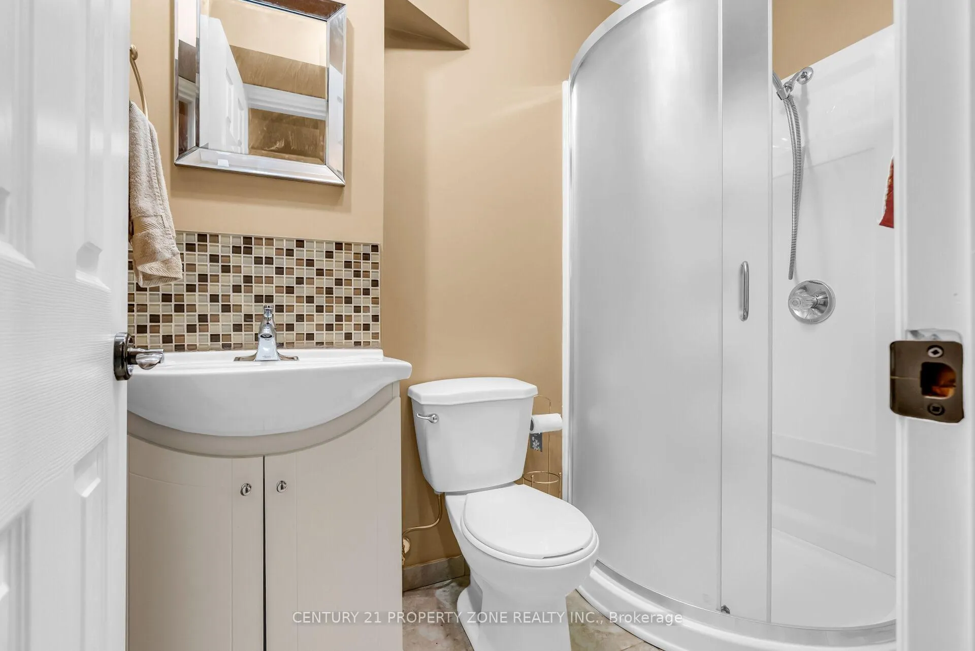 Photo 42 of 18 Gracewell Road, Markham, Greensborough — HOMEH