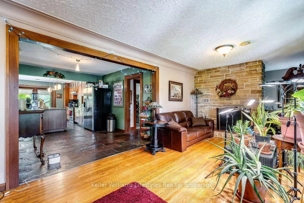 Photo 7 of 395 Kensington Boulevard, Tecumseh — HOMEH