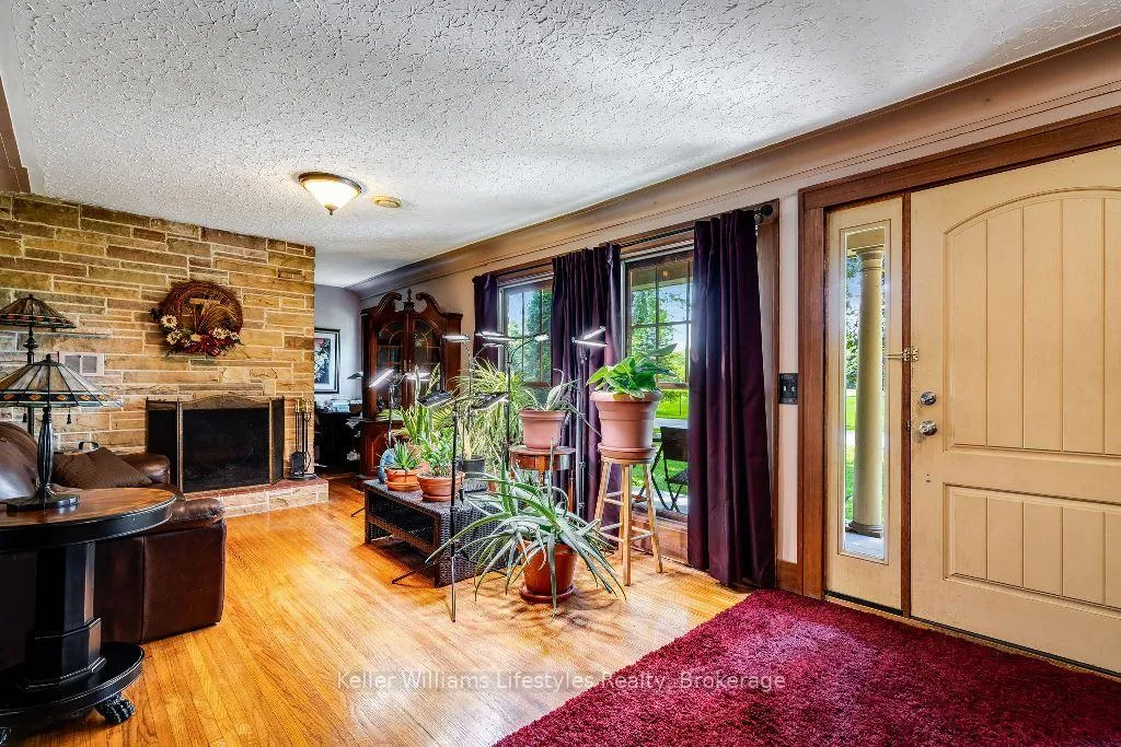 Photo 8 of 395 Kensington Boulevard, Tecumseh — HOMEH