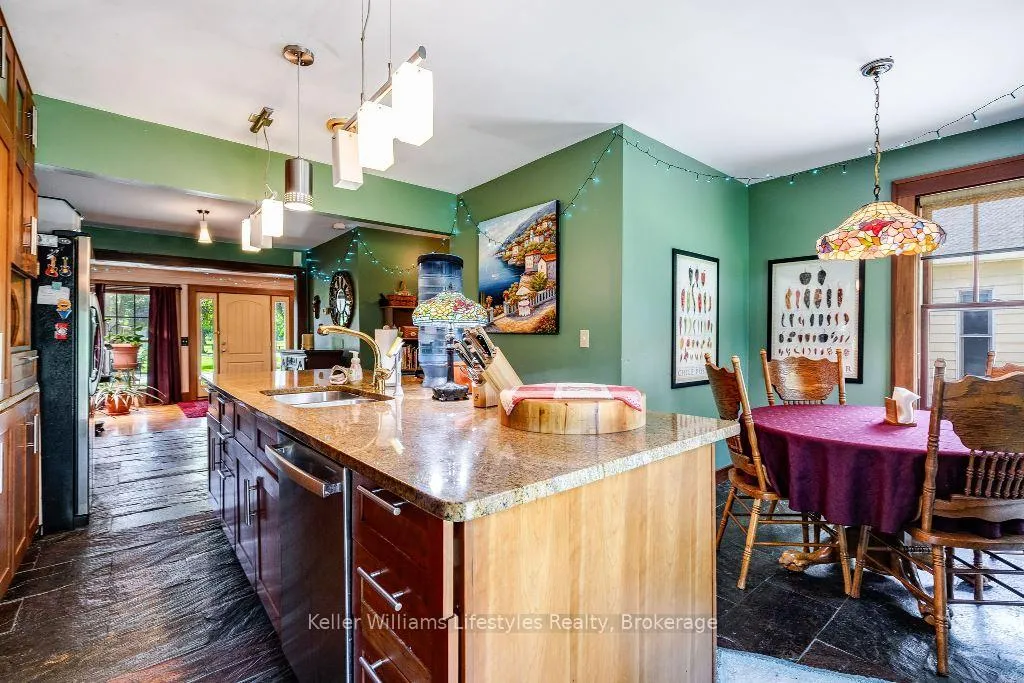 Photo 12 of 395 Kensington Boulevard, Tecumseh — HOMEH