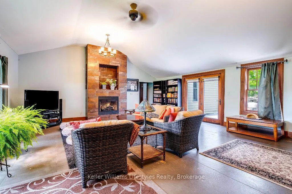 Photo 16 of 395 Kensington Boulevard, Tecumseh — HOMEH