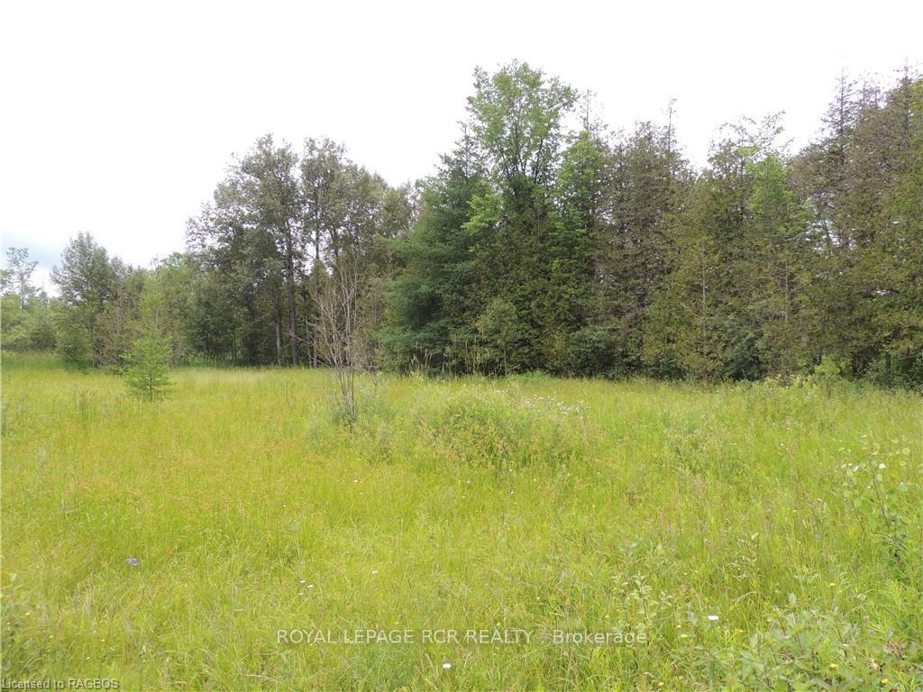 Photo 3 of 620420 Robson Road, Chatsworth — HOMEH
