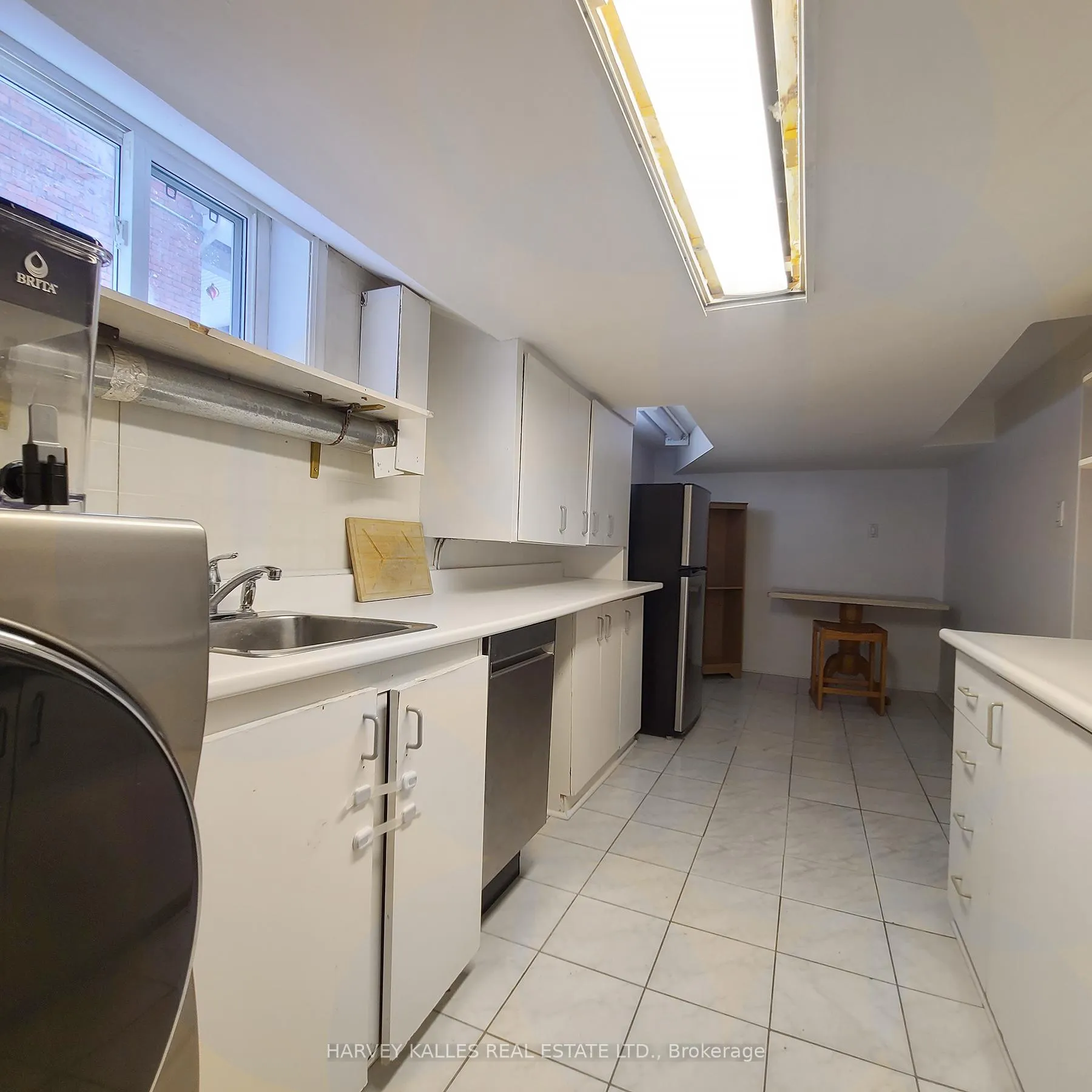 Photo 6 of Unit Lower, 98 Lowther Avenue, Toronto, The Annex — HOMEH