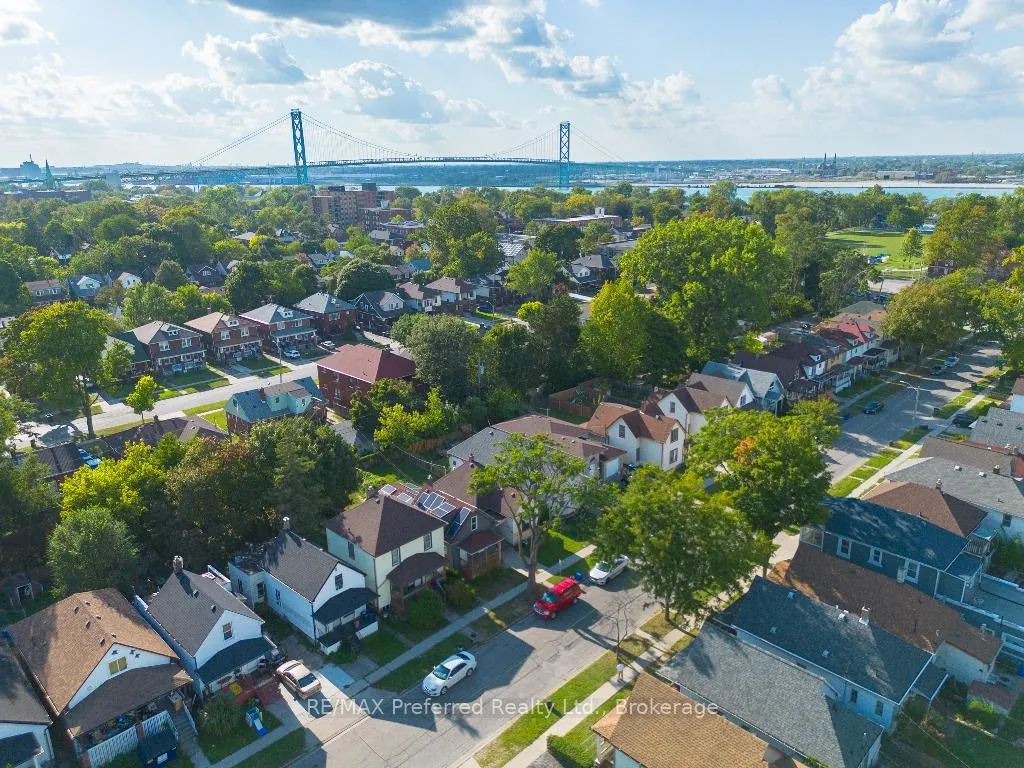 Photo 6 of 375 Bridge Avenue, Windsor — HOMEH