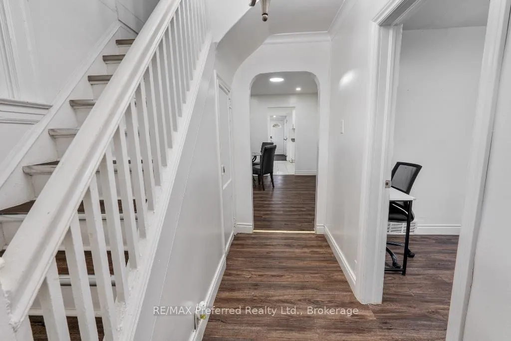 Photo 13 of 375 Bridge Avenue, Windsor — HOMEH